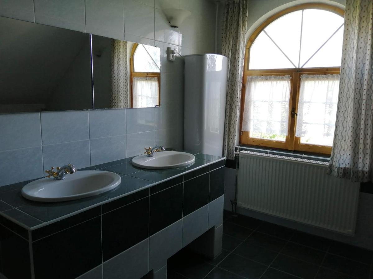 Gesztenye Vendégház Sagvar Exterior foto