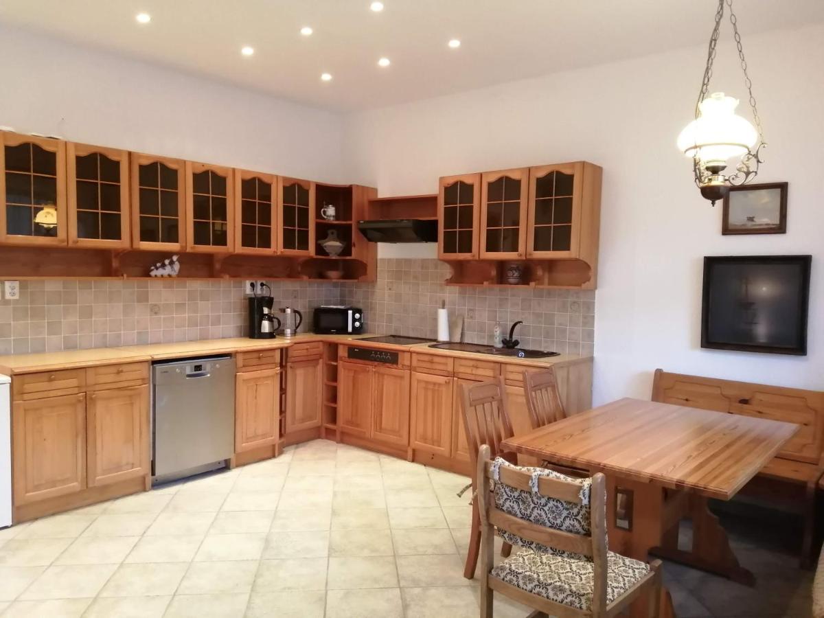 Gesztenye Vendégház Sagvar Exterior foto