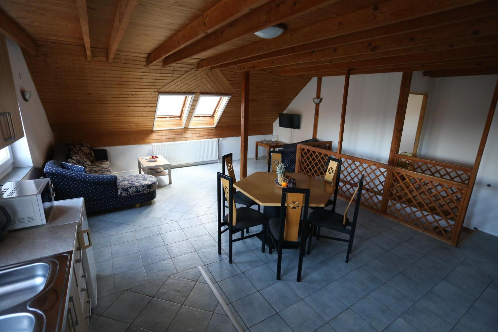 Gesztenye Vendégház Sagvar Exterior foto